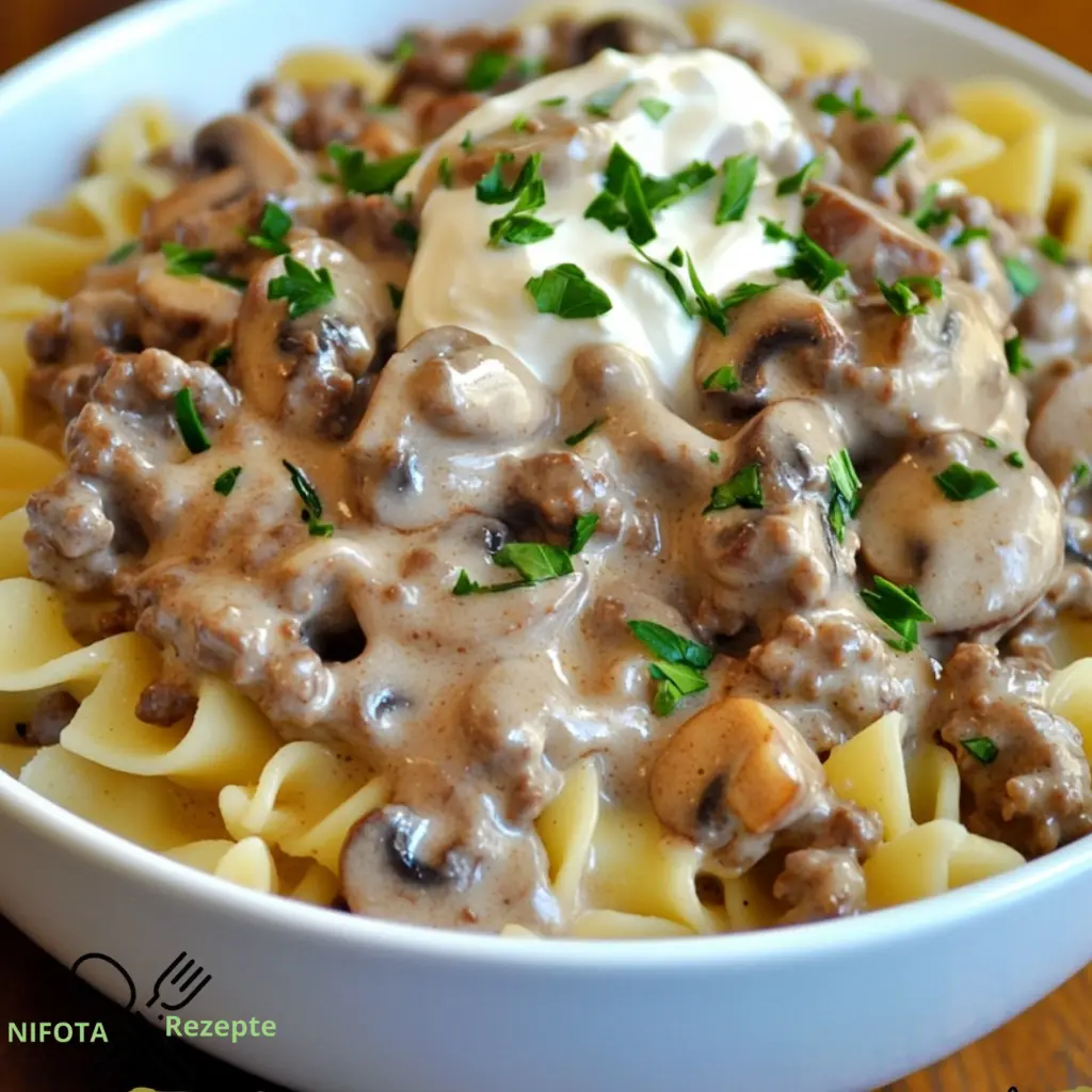 Schnelles Hamburger Stroganoff mit cremiger Pilzsauce