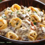 Cheesesteak-Tortellini in cremiger Provoloneträumerei